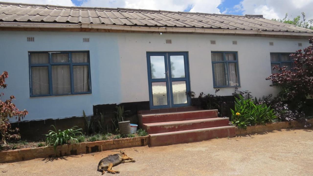 Fish Eagle Backpackers Hostel Lusaka Buitenkant foto