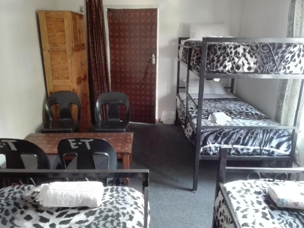 Fish Eagle Backpackers Hostel Lusaka Buitenkant foto